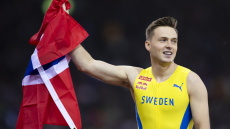 Νέο παγκόσμιο ρεκόρ ο Βάρχολμ στα 300μ με εμπόδια στο Diamond League - Βίντεο