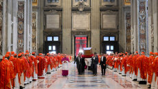 Τελευταίο αντίο στον Φραγκίσκο - Πέρασε στην Ιστορία ο Πάπας των Φτωχών