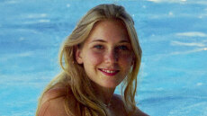 Τα τζετ του Επστάιν είχαν σχεδιαστεί ως ιπτάμενα μέσα trafficking - Η Γκίσλεϊν Μάξγουελ ήταν η πιο τερατώδης, λέει η συγγραφέας του βιβλίου της Τζιουφρέ