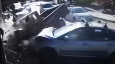 Τροχαίο δυστύχημα στο Λεβίδι: Ηλικιωμένος μπήκε ανάποδα σε πλατεία και συγκρούστηκε με αγροτικό - Νεκρή η συνοδηγός