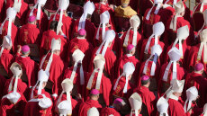 Στην αιωνιότητα ο Πάπας Φραγκίσκος, σε θέση μάχης οι διάδοχοί του