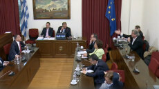 Επεισόδιο Γεωργιάδη - Πολάκη στη Βουλή: «Να πας λεβέντικα να δικαστείς» - «Λες παπ...», δείτε βίντεο