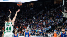 Μήτογλου για το τρίποντο που σφράγισε το μπρέικ του ΠΑΟ: Πήρα το σουτ με αυτοπεποίθηση και το έβαλα - Βίντεο