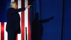 Economist: Οι ΗΠΑ μπορεί να απέχουν λίγες εβδομάδες από ένα ισχυρό οικονομικό σοκ