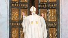 Στα άδυτα του Βατικανού: Ο «Τάφος του Λούσιφερ», οι προφητείες και άλλες θεωρίες συνωμοσίας