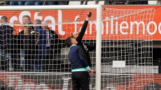 Δεν συμβαίνουν μόνο στην Ελλάδα - Βγήκαν μεζούρες στην Ολλανδία, κοντύτερα τα δοκάρια στο Χέρακλες-Φέγενορντ