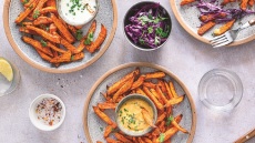 Φτιάχνουμε 28 γευστικότατες συνταγές με γλυκοπατάτα