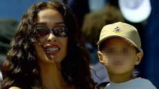 Η Ελένη Φουρέιρα με τον γιο της στο Κηφισιά-Ηλιούπολη - Πανηγύρισε τη νίκη των γηπεδούχων, δείτε βίντεο