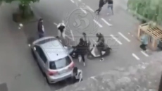 Βέλγιο: Σκληρές εικόνες σε συμπλοκή οπαδών - Χούλιγκαν της Άντερλεχτ πατούσε με μηχανάκι πεσμένο φίλο της Μπριζ