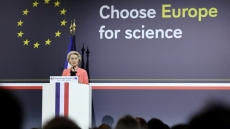 Πακέτο 500 εκατομμυρίων ευρώ για την προώθηση της ευρωπαϊκής επιστημονικής έρευνας, ανακοίνωσε η Ούρσουλα φον ντερ Λάιεν