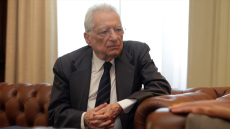 Πέτρος Μολυβιάτης: Διακομματική θλίψη για την απώλειά του - Ένας πιστός υπηρέτης της εξωτερικής πολιτικής
