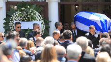 Πέτρος Μολυβιάτης: Με την ελληνική σημαία η σορός για την κηδεία
