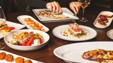 Μαύρη Θάλασσα: 100 χρόνια σταθερή ρότα στην ποιότητα με πάντα φρέσκα και διαλεχτά υλικά