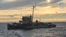 Πλοίο-στόχος βυθίστηκε σε άσκηση στις Φιλιππίνες πριν προλάβει το Πολεμικό Ναυτικό