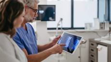 ΕΣΥ: Ταχύτερες διαγνώσεις αξονικών – Εξοικονομούν χρόνο στις εφημερίες