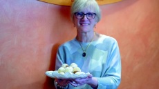 Λιλιάν Ίσσα: Μια ζαχαροπλάστισσα από το Μόντρεαλ στην Αλεξάνδρεια (+ συνταγή)