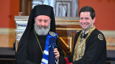 Ο Αρχιεπίσκοπος Αυστραλίας Μακάριος αναγορεύτηκε σε Επίτιμο Διδάκτορα του ΕΚΠΑ
