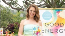 Υπέρμαχος της ολιστικής ιατρικής και influencer η νέα εκλεκτή του Τραμπ για τη θέση του αρχιάτρου των ΗΠΑ