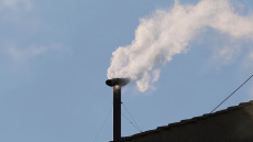 Λευκός καπνός στο Βατικανό - Εξελέγη νέος Πάπας στην τέταρτη ψηφοφορία