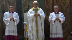 Πάπας Λέων ΙΔ΄: Τέλεσε την πρώτη Θεία Λειτουργία στην Καπέλα Σιξτίνα