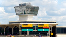 Εφιάλτης σε αεροδρόμιο της Νέας Υόρκης – Ελεγκτές κυκλοφορίας έχασαν ξανά την «εικόνα» των ραντάρ
