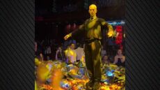 Τάσος Ξιαρχό: Το ζεϊμπέκικο στον Κωνσταντίνο Αργυρό - «Ήθελα και το χόρεψα με τον δικό μου τρόπο»