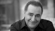Το ανεκπλήρωτο όνειρο του Βασίλη Καρρά: Στις 13 Ιουνίου η συναυλία στο Καλλιμάρμαρο