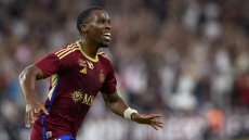 ΑΕΚ: Στην Αθήνα ο Κουτέσα, περνάει ιατρικά σήμερα και υπογράφει