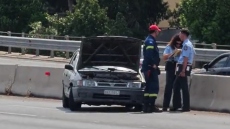 Τροχαίο ατύχημα με τραυματισμό ηλικιωμένης οδηγού στην παραλιακή - Αυξημένη η κίνηση προς Γλυφάδα