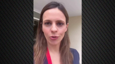 Αχτσιόγλου: Έκανα το χρέος μου για το δημογραφικό, σειρά σας τώρα - Δείτε βίντεο
