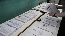 Την αναγραφή του αριθμού σταυρών προτίμησης στα ψηφοδέλτια των εθνικών εκλογών ζητούν οκτώ βουλευτές της ΝΔ
