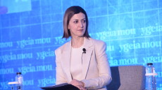 Αγαπηδάκη: Με τη βοήθεια της Τεχνητής Νοημοσύνης θα εντοπίζονται κρούσματα μεταδοτικών νοσημάτων πριν την είσοδο στη χώρα 

