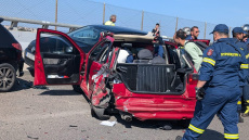 Λεωφορείο παρέσυρε ΙΧ στην Κάντζα, τραυματίστηκε σοβαρά οδηγός - Δείτε βίντεο και φωτογραφίες