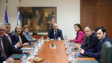 Συνάντηση Θεοδωρικάκου με αντιπροσωπεία της κρατικής αναπτυξιακής τράπεζας των ΗΠΑ