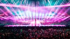 Eurovision 2025: Αντιδράσεις για τα κόστη των σκηνικών - Η Ουκρανία καταγγέλλει ότι ο καπνός ανά εμφάνιση ανέρχεται σε 15.000 ευρώ