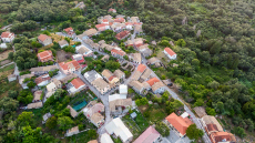 Ενστάσεις από βουλευτές της ΝΔ για τα εμπόδια στη δόμηση σε οικισμούς κάτω των 2.000 κατοίκων - Αναζητούν ρύθμιση «για να μην θιγεί κανείς»
