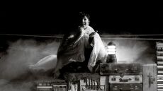 Eurovision 2025: Χαμός στο Twitter με τον τενόρο της Αυστρίας - Πώς σχολιάστηκε η εμφάνισή του στον διαγωνισμό