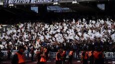 Επικό πανό των φίλων του ΟΦΗ: Η μεγαλύτερη μετακίνηση... τσικουδιάς