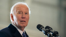 Καταγγελία πρώην πράκτορα: Ο Τζο Μπάιντεν χανόταν μέσα στη... ντουλάπα του στον Λευκό Οίκο