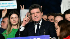 Εκλογές στη Ρουμανία: Νίκη για τον φιλοευρωπαίο Νταν με σχεδόν 54% έναντι του Σιμιόν 