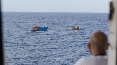 Μετανάστες: Η ανθρωπιστική οργάνωση SOS Méditerranée έσωσε 270 ανθρώπους ανοικτά της Τυνησίας