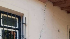 Προς κατεδάφιση τρία σπίτια στον δήμο Μαντουδίου μετά τους τελευταίους σεισμούς στην Εύβοια