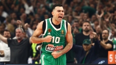 H εξομολόγηση του Σλούκα: Μπήκα στις καρδιές των Παναθηναϊκών από την πρώτη στιγμή, νιώθω δέος και υπερηφάνεια - Βίντεο 