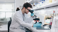 Κλινικές μελέτες: Ο θεμέλιος λίθος της καινοτομίας στην υπηρεσία του ασθενή