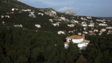 Γιατί οι Ευρωπαίοι αγοράζουν εξοχικά στην Ελλάδα: Ανοδος πωλήσεων και φέτος