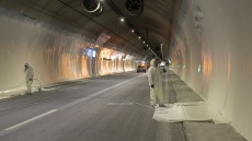 Ολυμπία Οδός και Vitex καινοτομούν για καθαρές επιφάνειες στα τούνελ του αυτοκινητοδρόμου