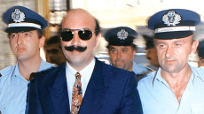 Χρήστος Μαυρίκης: Οι εκβιασμοί, τα ΚΑΦΑΟ, τα «κροκοδειλάκια» και το υπόγειο της Αραβαντινού