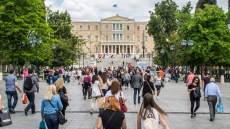 Eurostat: Αυξημένο κατά 24% το καθαρό εισόδημα των Ελλήνων από το 2019 – Στη 16η θέση των χωρών της ΕΕ η Ελλάδα