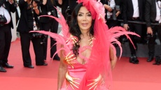 Viral το βίντεο με την αντίδραση τηλεπερσόνας όταν σερβιτόρος στις Κάννες της σέρβιρε ένα κομμάτι πίτσα - «Μοιάζω να τρώω υδατάνθρακες;»