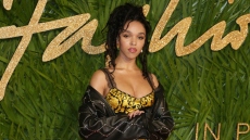 Η FKA Twigs βρίσκεται σε συζητήσεις για να υποδυθεί τη Ζοζεφίν Μπέικερ σε βιογραφική ταινία